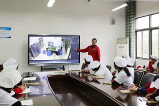 關(guān)注食品安全，構(gòu)建和諧校園——繡湖中學(xué)教育集團稠江校區(qū)舉行食堂工作會議